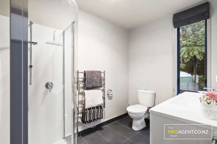 14 Turanga Road Henderson Valley_16