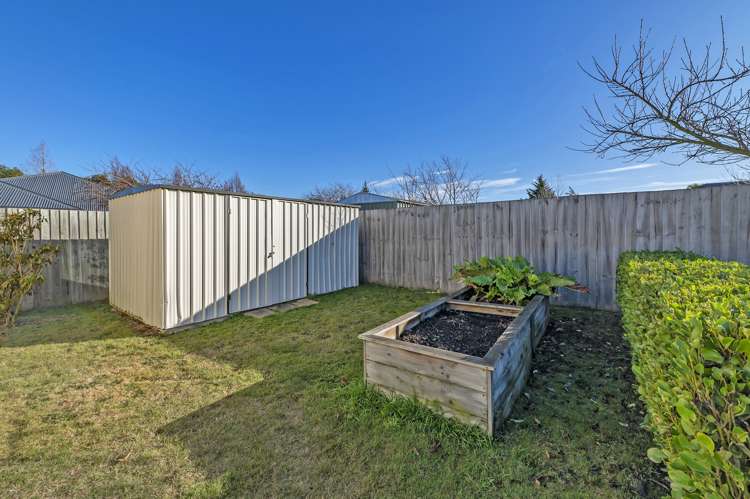 77 North Terrace Darfield_23