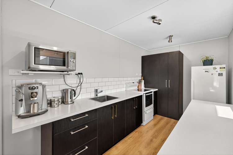 449 Ashley Road Cust_9