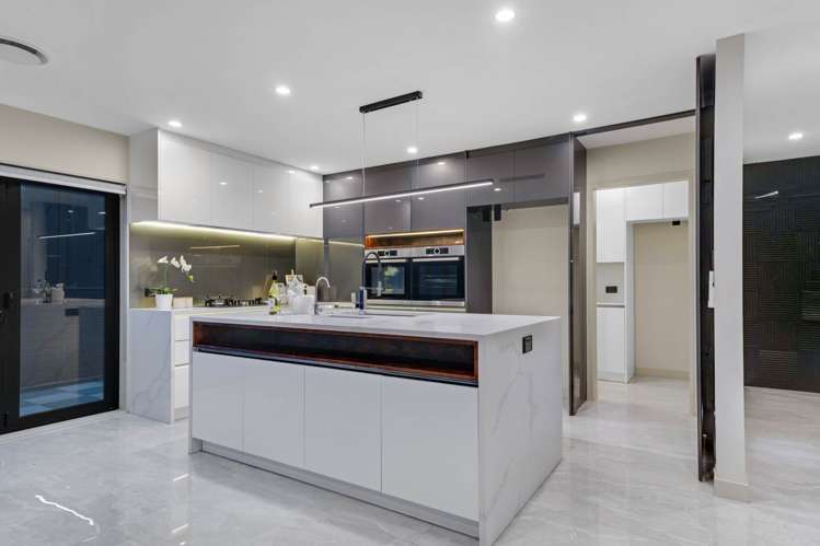 6 Arataki Views Way Glen Eden_6