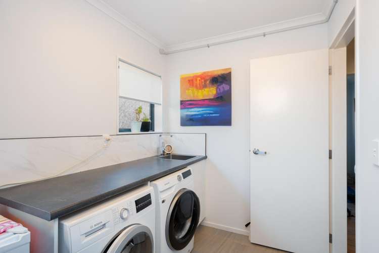 4 Antigua Way Grenada Village_11