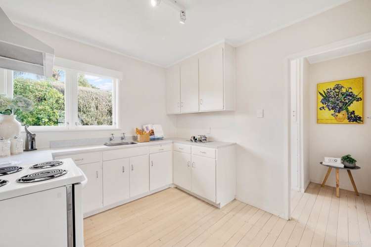 2/3 Penzance Road Mairangi Bay_2