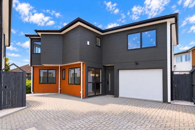 Brand New Standalone 5 Bed, Macleans Zone
