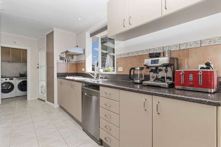 25 Joanna Place Deanwell_5