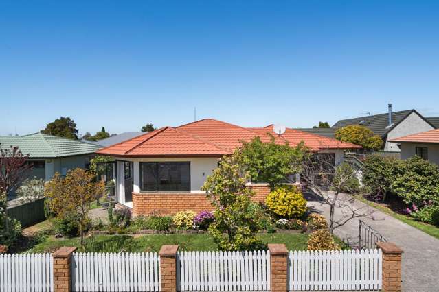 7 Saint Johns Close (off West Street) Feilding_4