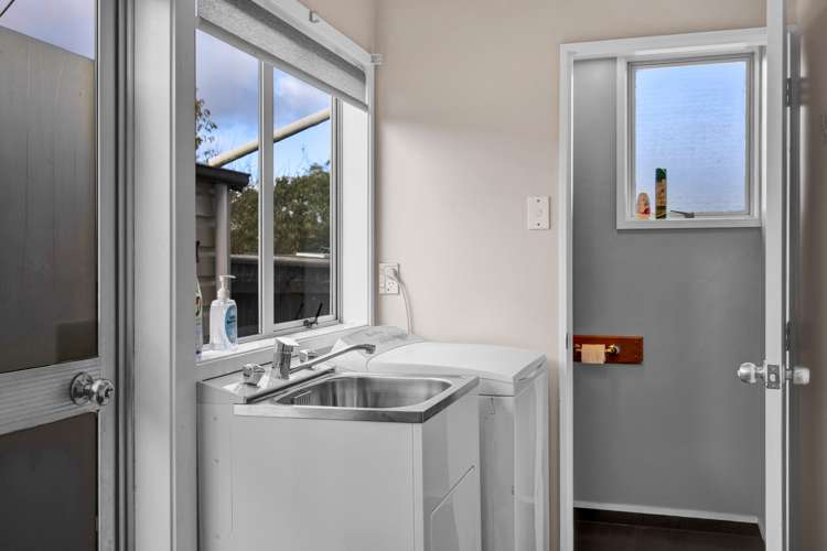 54 Egmont Street Hawera_15