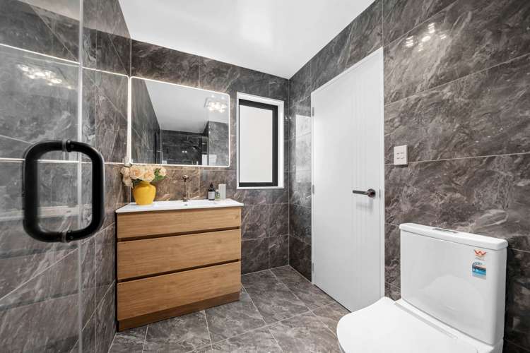 20 Mairehau Street Westgate_13