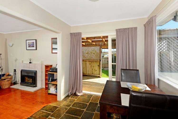 91 Lauderdale Road Birkdale_10