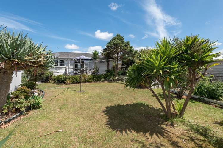 26 Awatere Street Clover Park_10