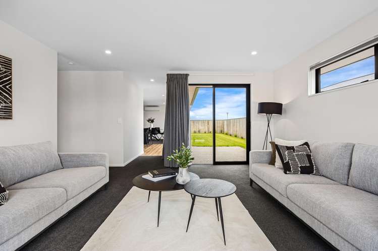 8 Edgar Way Rolleston_5