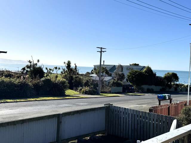 7 Rimu Street Kaka Point_2
