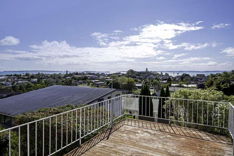 12 Copperfield Terrace Mellons Bay_4