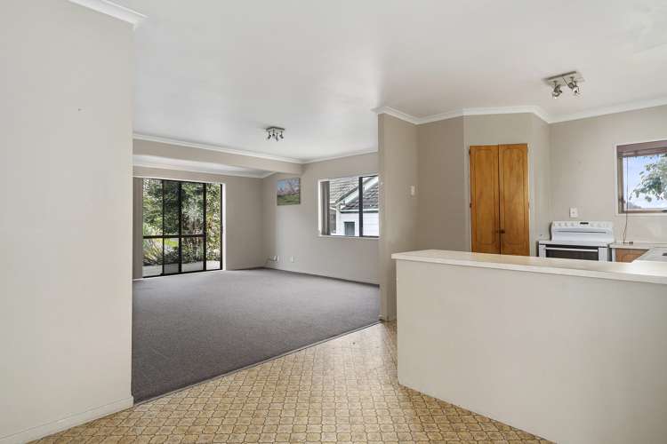 32 Heron Avenue East Matua_1