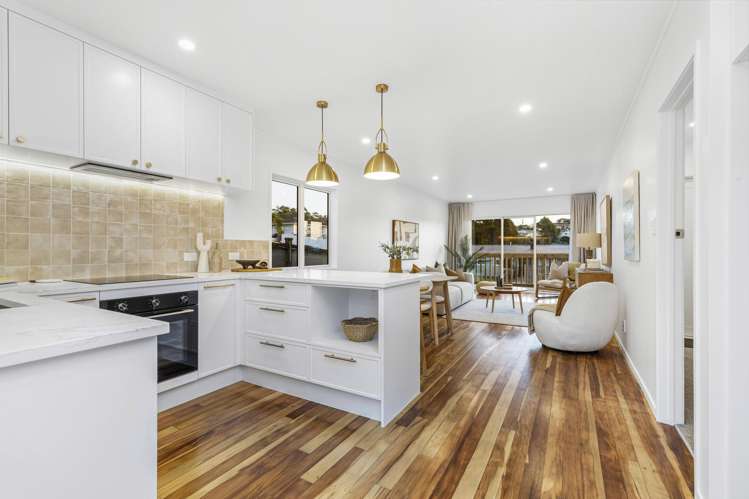 56 Stott Avenue_4
