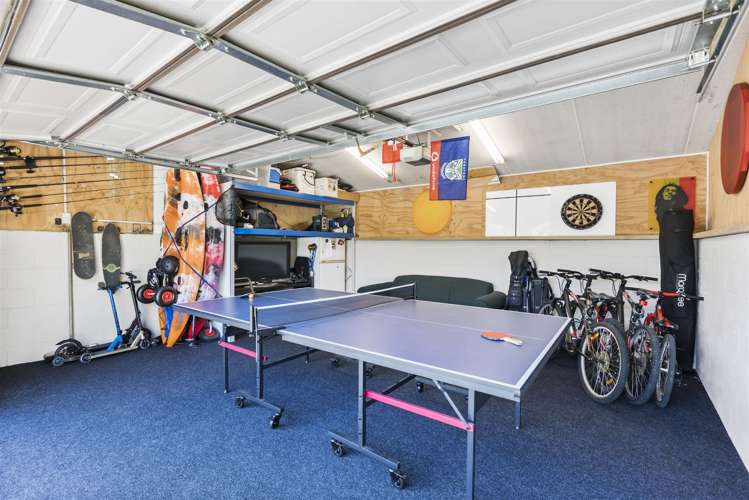 8 Quibray Place Botany Downs_16