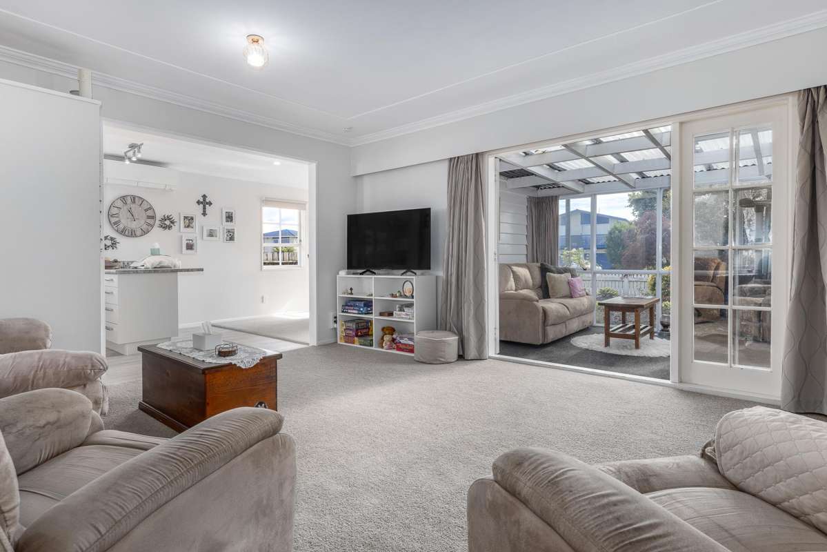 74 Kennedy Drive_5