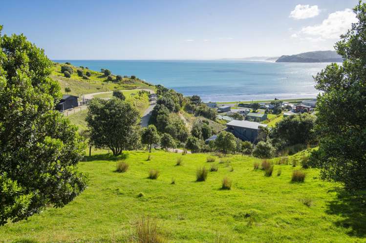 87 Lochiel Street Mahia_19