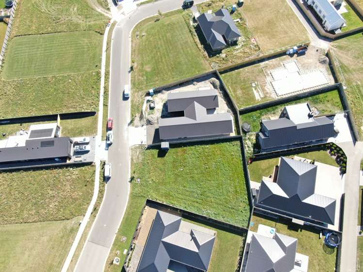 10 Arrowsmith Drive_1