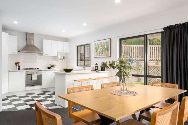 70 Erlestoke Crescent Churton Park_4