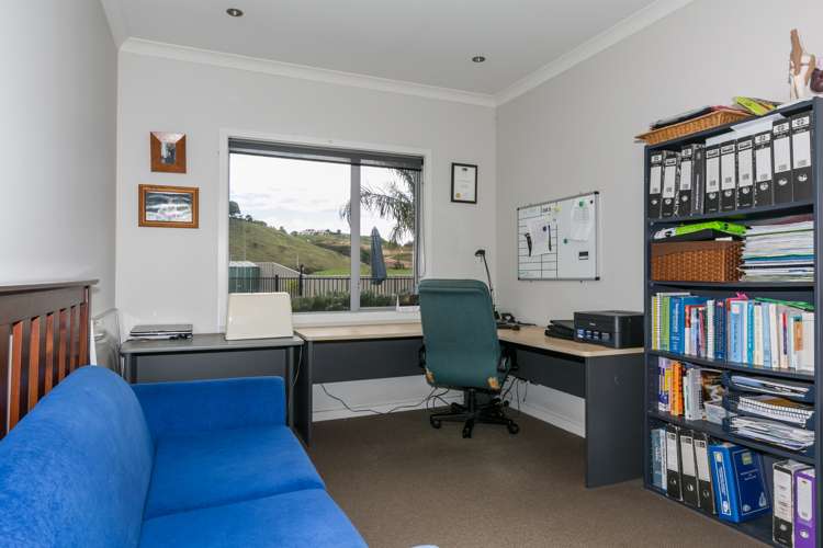 60 Merlot Drive Greenmeadows_17