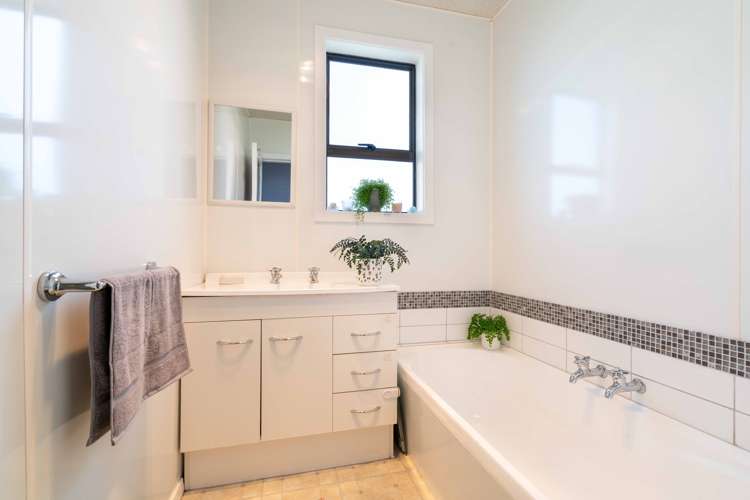 98 Clermiston Avenue Corstorphine_16