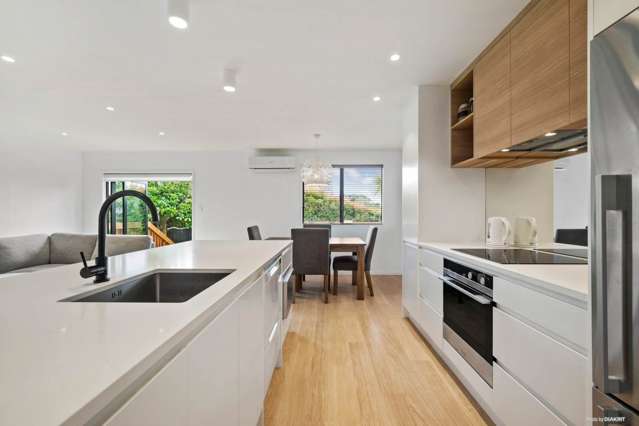 2/17 Heathglen Place Bayview_2