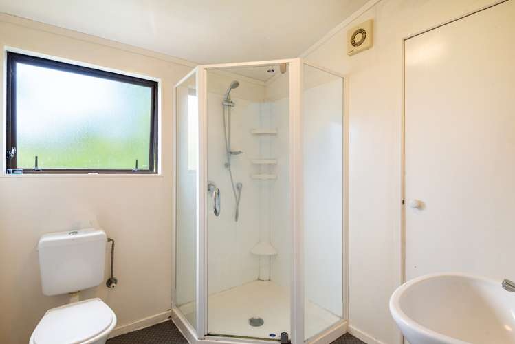 2/60 Aramoana Avenue Devonport_12