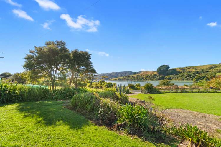 1021 Te Waitere Road Taharoa_17
