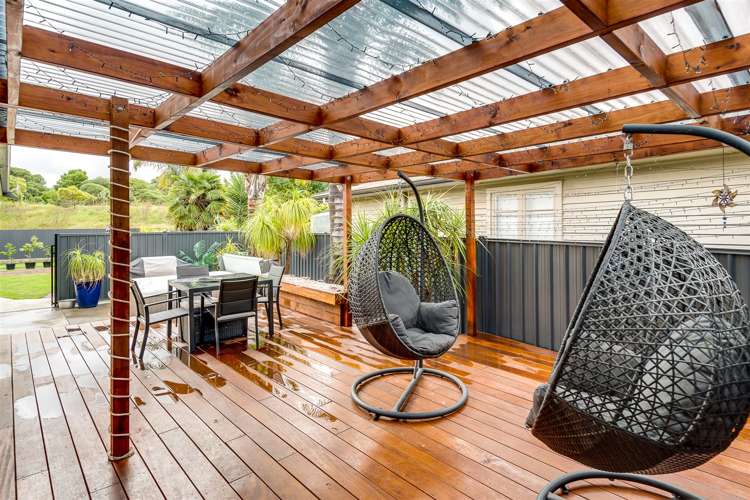 76 Clarence Cox Crescent Pirimai_1