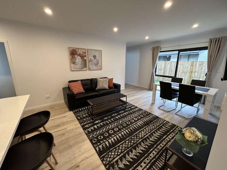2E/23 Hibiscus Avenue Hamilton Lake_7