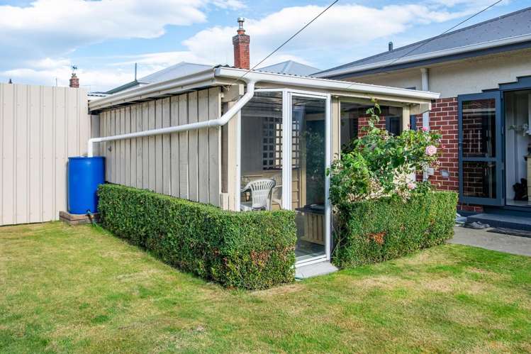 2 Ashbury Avenue Waimataitai_18