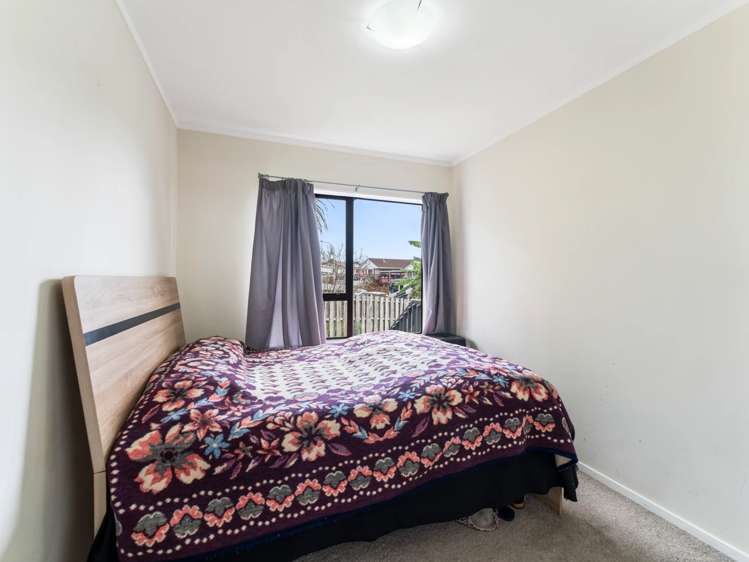 61 Charntay avenue Clover Park_9