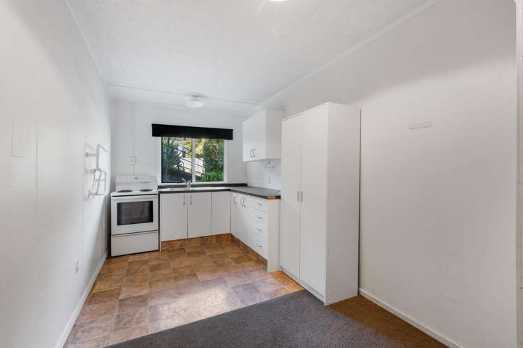 Units 1-3/91 Waikawa Road Picton_13