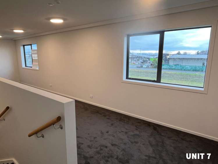 8/1 Lake Bryndwr Lane Burnside_1