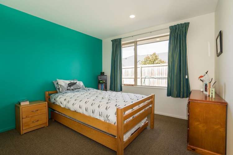 11 Tatahi Street Parklands_12