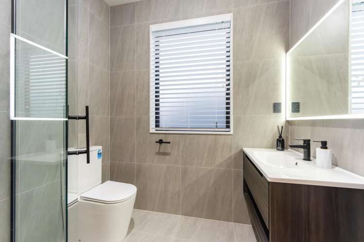 37 Matahae Crescent Milldale_24