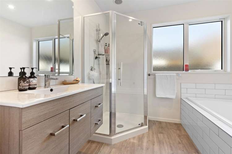 24 Banbury Terrace Lower Shotover_13