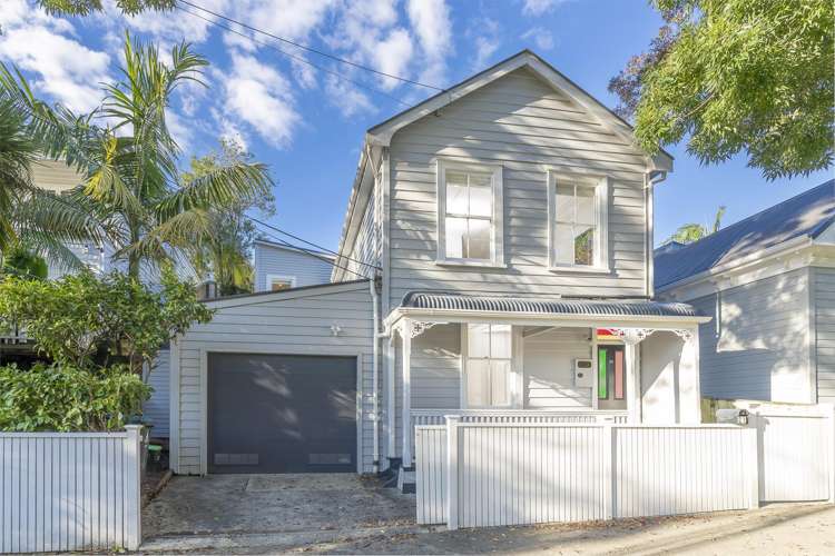 21 Alexander Street_0