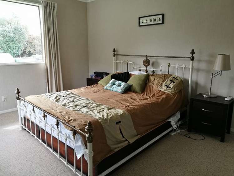 14 Skipage Grove Featherston_8