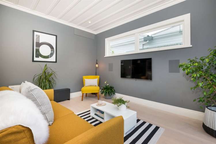 16 Russell Street Stanley Point_22