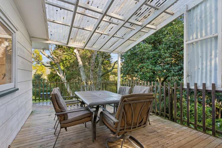 1 Kilgour Terrace Huia_18