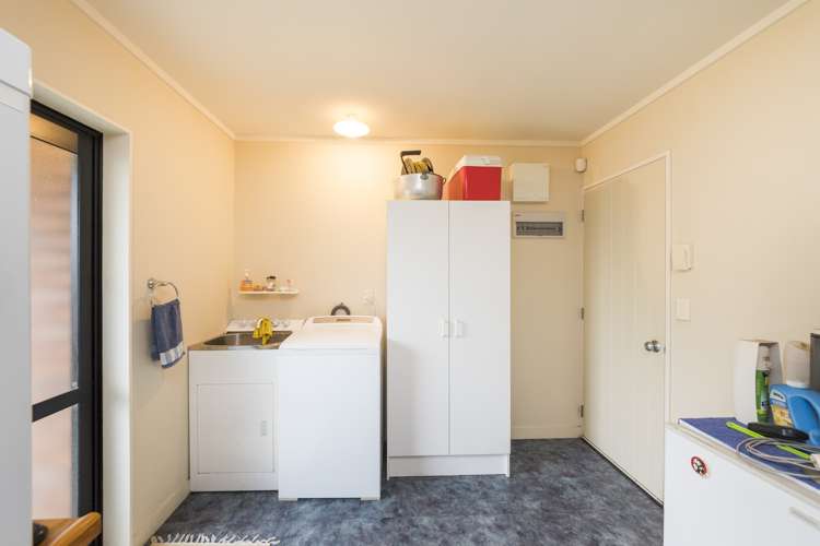 20 Henley Court Highbury_18