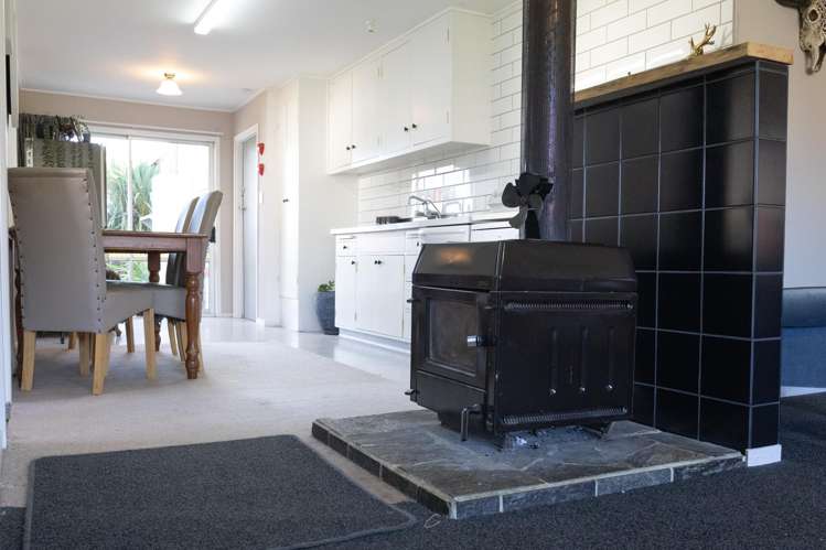 69 Main Road Whataroa_9