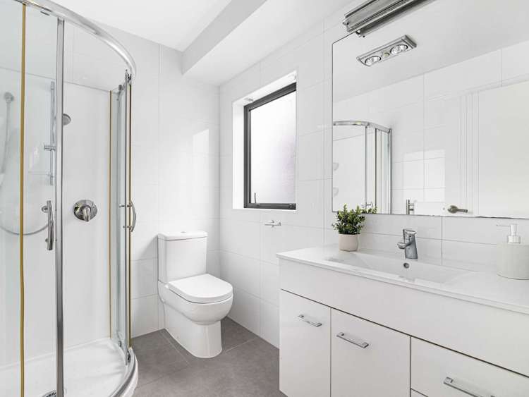 257 Alec Craig Way Gulf Harbour_10