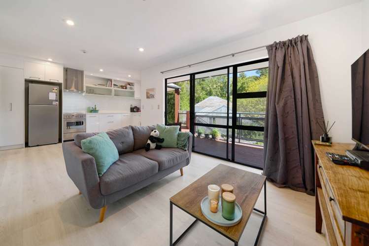 13/3 The Avenue Albany_3