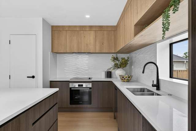 16 Moana Avenue One Tree Hill_3