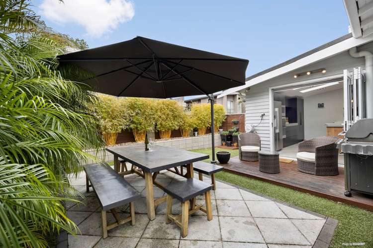 9 Epworth Avenue Royal Oak_17