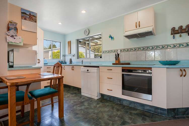 15 Pairatahi Road Kaingaroa_6