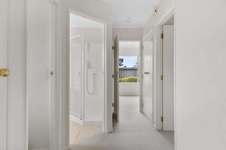 2/156 Spa Road Taupo_9