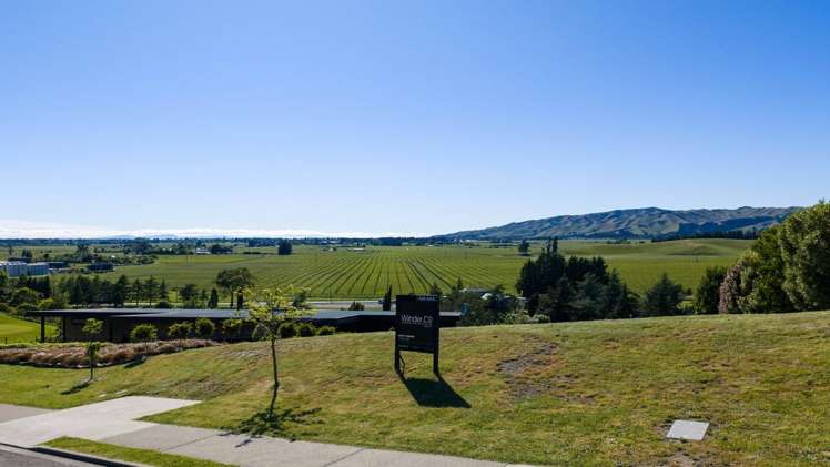 18 Golf View Close_3